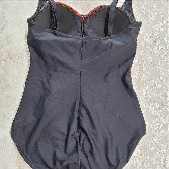 Byron Bay Australia Women's Swimsuit One Piece Size 10/30 - Picture 3 of 11